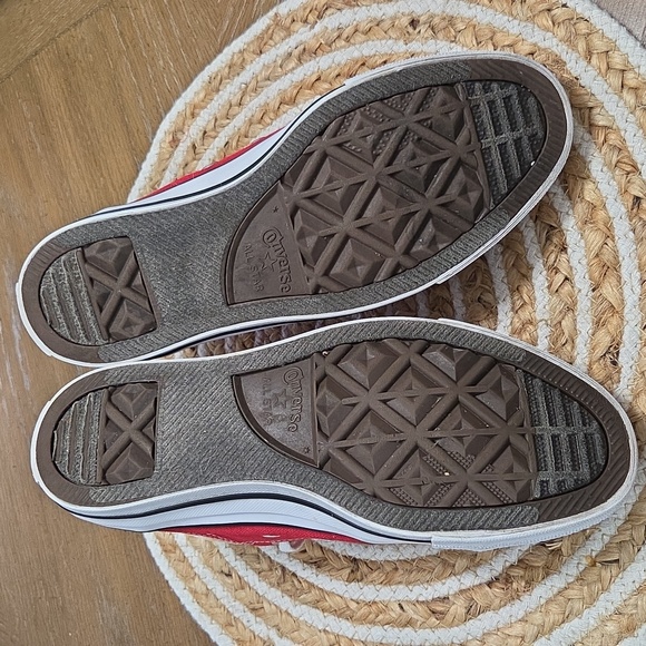 Converse Chuck Taylor All Star Low Top Sneakers In Red, Size 8 - Picture 7 of 9